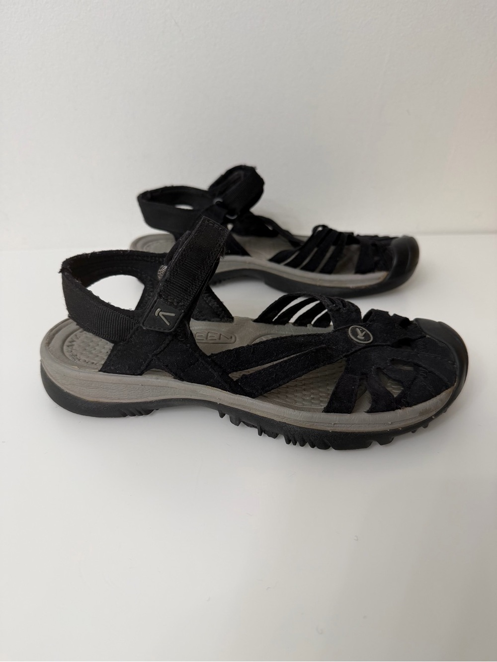 Keen Black  Active Ankle Strap Cushioned Sandals Size 6